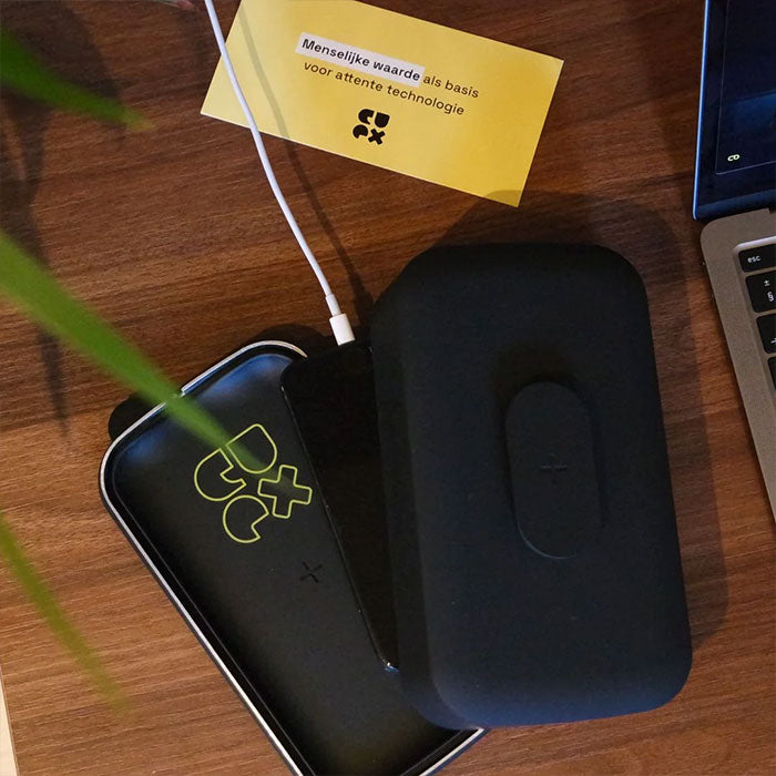 Stolp - Offline phonebox - Duurzaam relatiegeschenk met logo