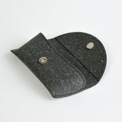 Duurzaam Relatiegeschenk - Brillenkoker gerecycled leder met logo