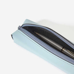 Etui gerecycled leer - Made out of
