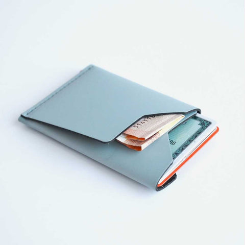 Pashouder Gerecycled Leer - Made out of