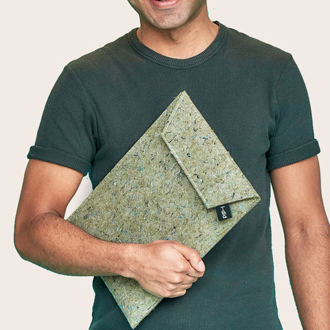 Duurzaam Relatiegeschenk - Gerecyclede Laptophoes met Logo