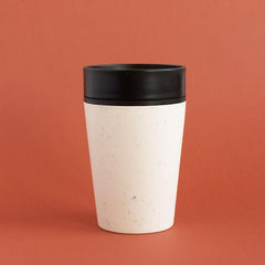 Duurzame beker gemaakt van gerecycled materiaal - zwart/creme