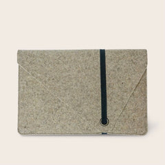 Laptophoes gerecycled vilt 13 inch - Made out of